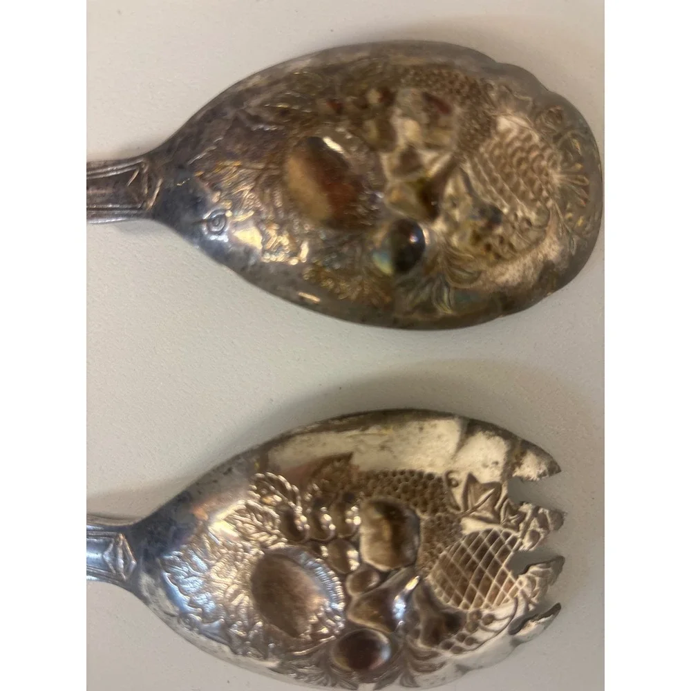 Vintage Leonard Silverplate Italy Salad Serving Set Embossed Fruit Shell Handle